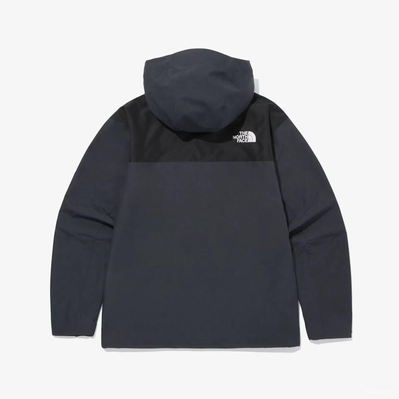 2025 The North Face Summit Series Technical Jacket - Cream/Black Colorblock with Dual-Zip Design