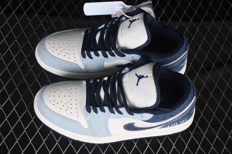 Nike Air Jordan 1 Low Retro Basketball Shoes - QG2025-002