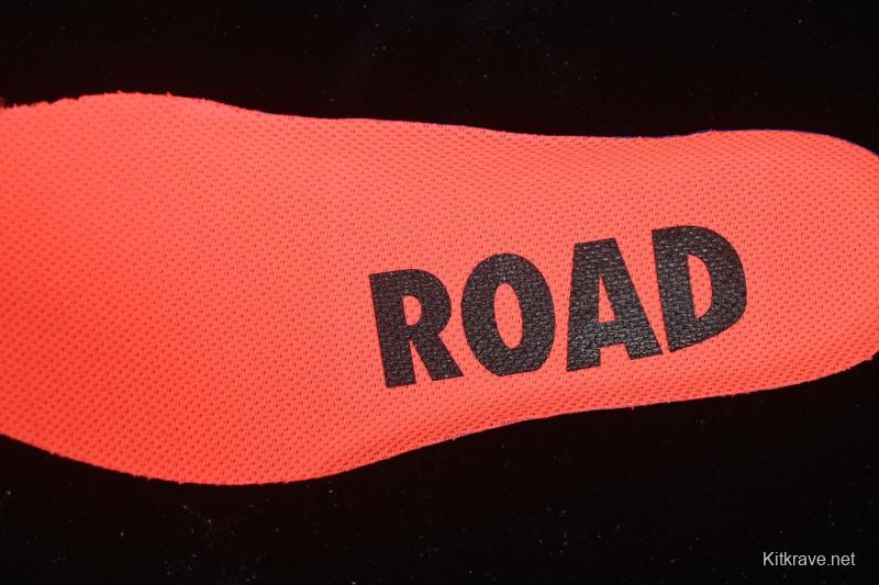 Nike Air Zoom Vomero 18 Cushioned Running Shoes - HM6803-008