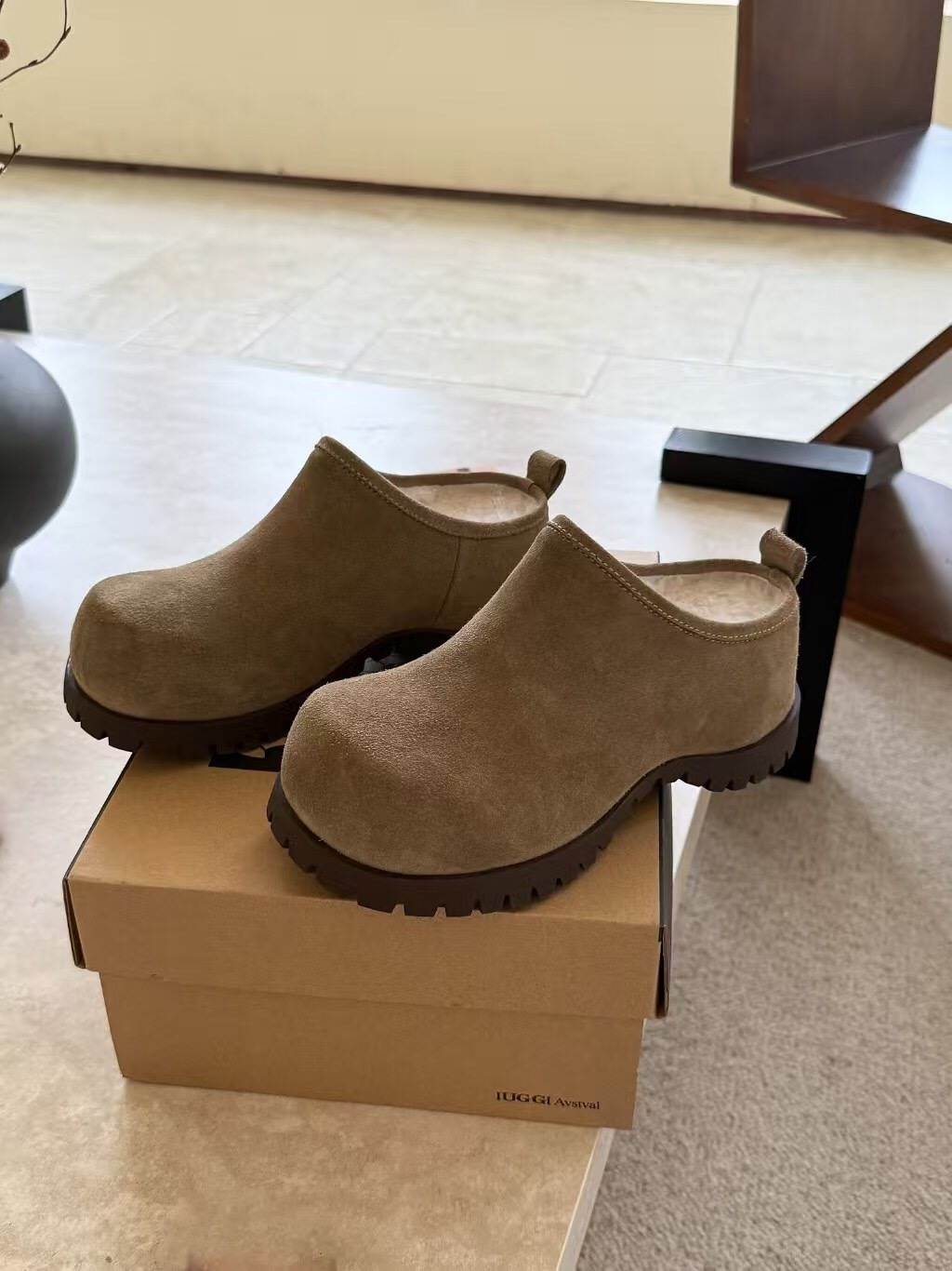 UGG Autumn Winter New Potato Wool Slippers with 5cm Inner Height - KFY00240