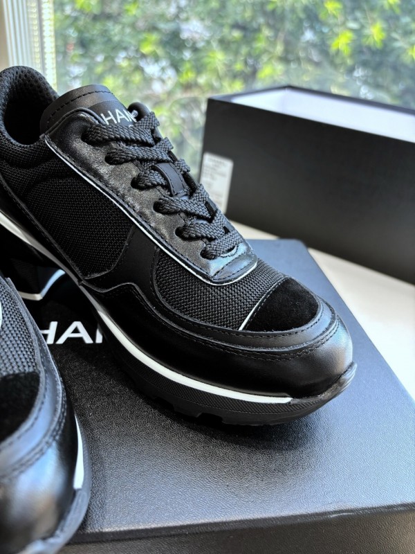 Chanel 2025 SS New Arrival High-Heel Two-Tone Casual Sneakers - KFY00320