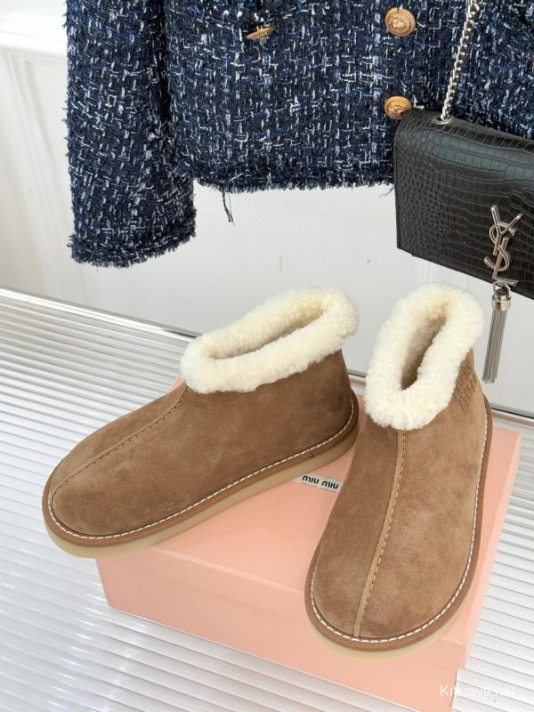 Miu Miu Retro Shearling Platform Snow Boots - KFY00300