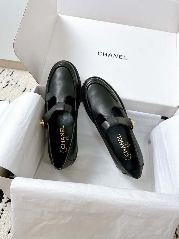 Chanel 2025 SS Loafers Classic Elegant Design - KFY00320