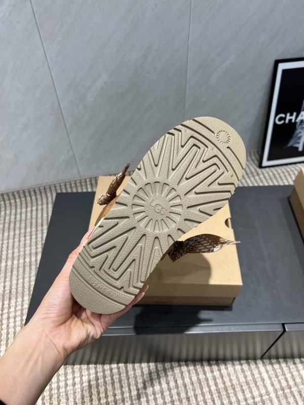 UGG Platform Sneakers Series Round Toe Thick Sole Casual Shoes - MJ00270