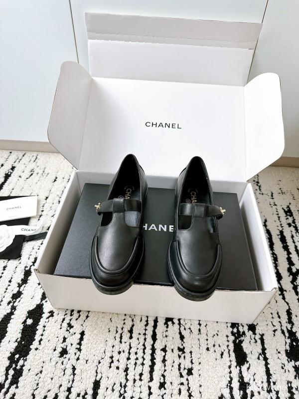 Chanel 2025 SS Loafers Classic Elegant Design - KFY00320