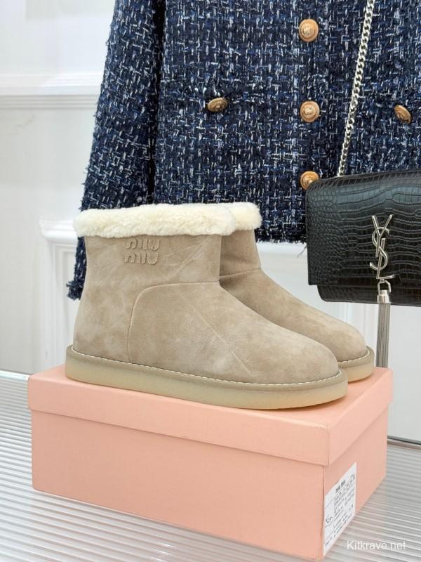 Miu Miu Retro Shearling Platform Snow Boots - KFY00300