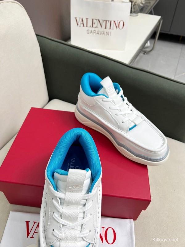 VALENTINO RUNBOOT Mid-Top Sneakers with Lightweight Comfort - AS00380