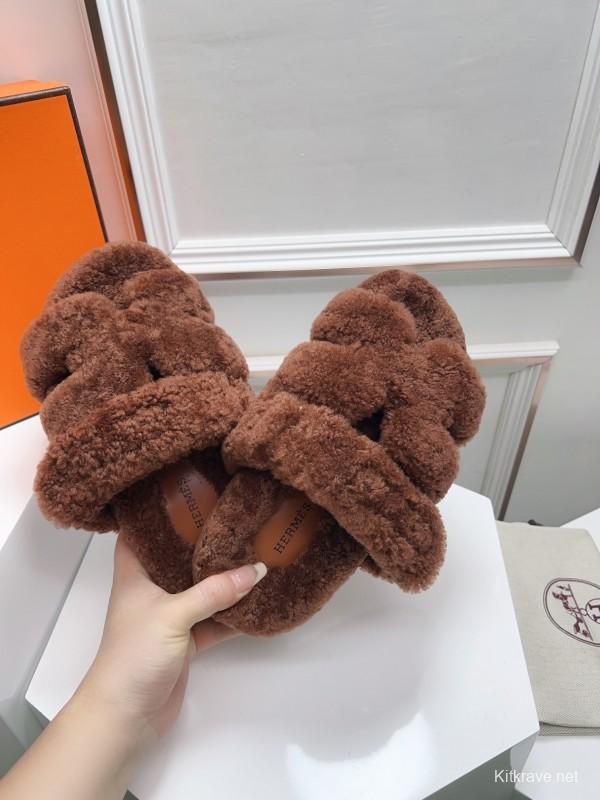 H Erjia Wool Slippers with Genuine Fur and TPU Sole - LY00270