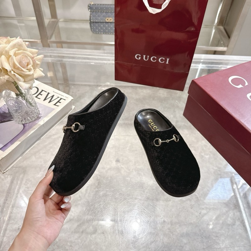 Gucci Women's Mule Shoes Velvet with Horsebit - LY00240