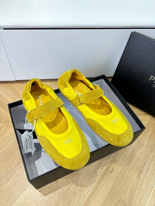 Prada Metal Toe Thin Sole Training Shoes Casual Shoes - LY00260