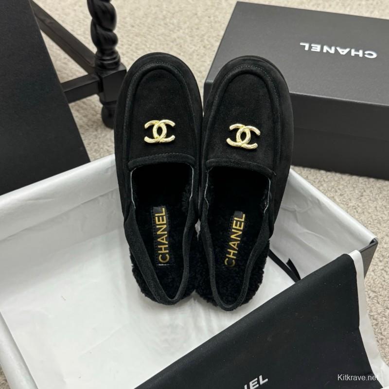 Chanel 2025 SS Teddy Fur Loafers with Double C Logo - KFY00300