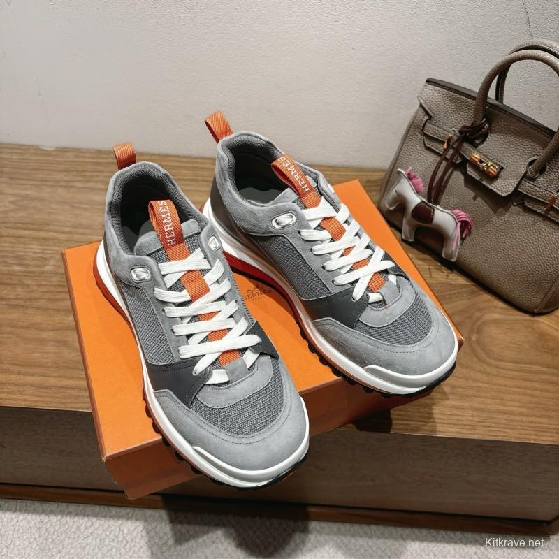 H Boots Classic Chelsea Boots with British Color Block Design - AS00410