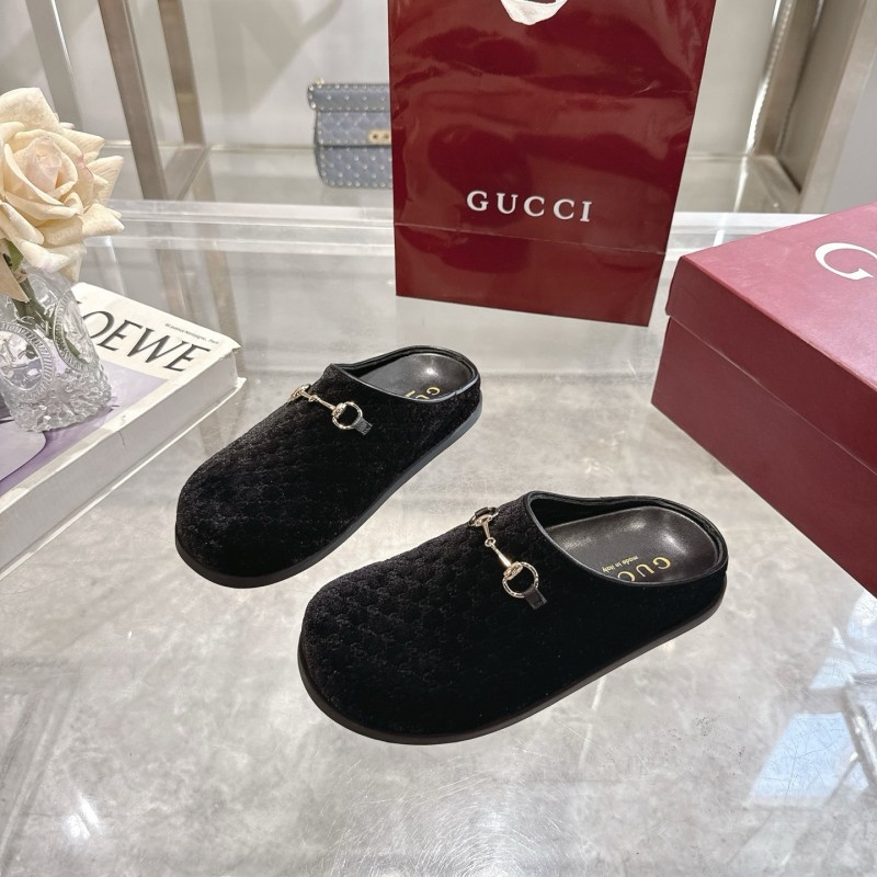 Gucci Women's Mule Shoes Velvet with Horsebit - LY00240