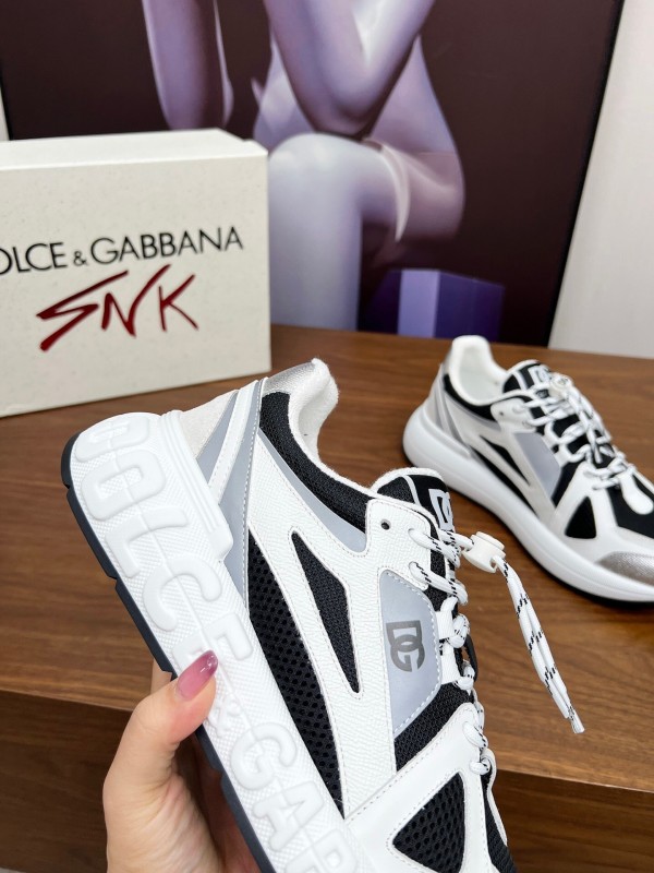 Dolce & Gabbana 2025 SS Casual Shoes with Exaggerated Fashion Style - AS00320