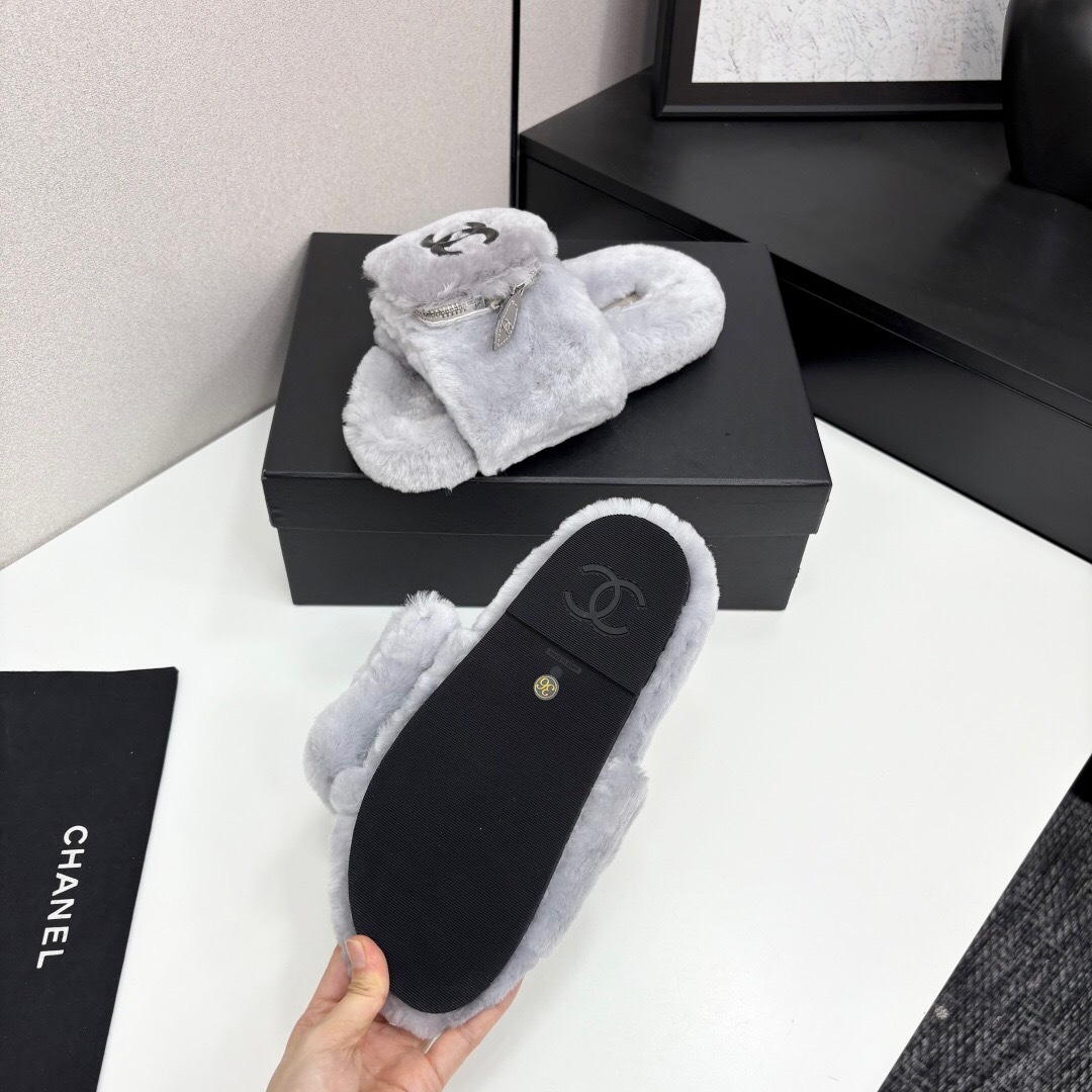 Chanel Fluffy Slippers Latest Color Design with Rubber Sole - LY00270