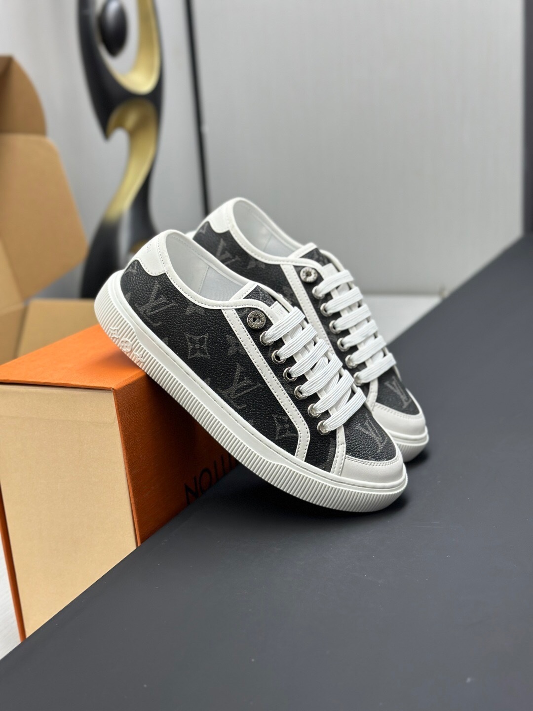 Louis Vuitton Time Out Series Animal Print Casual White Sneakers - AS00260