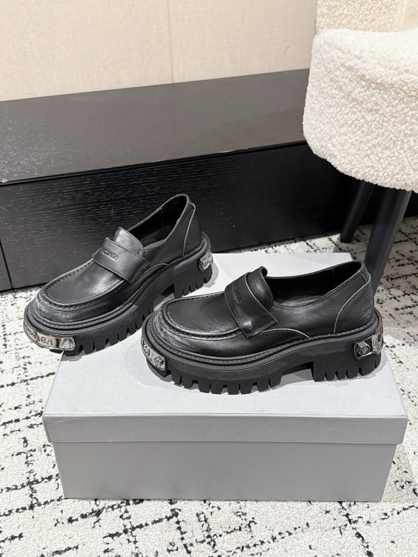 Balenciaga 2025 SS Loafers with Retro Design and Lightweight TPU Sole - KFY00320