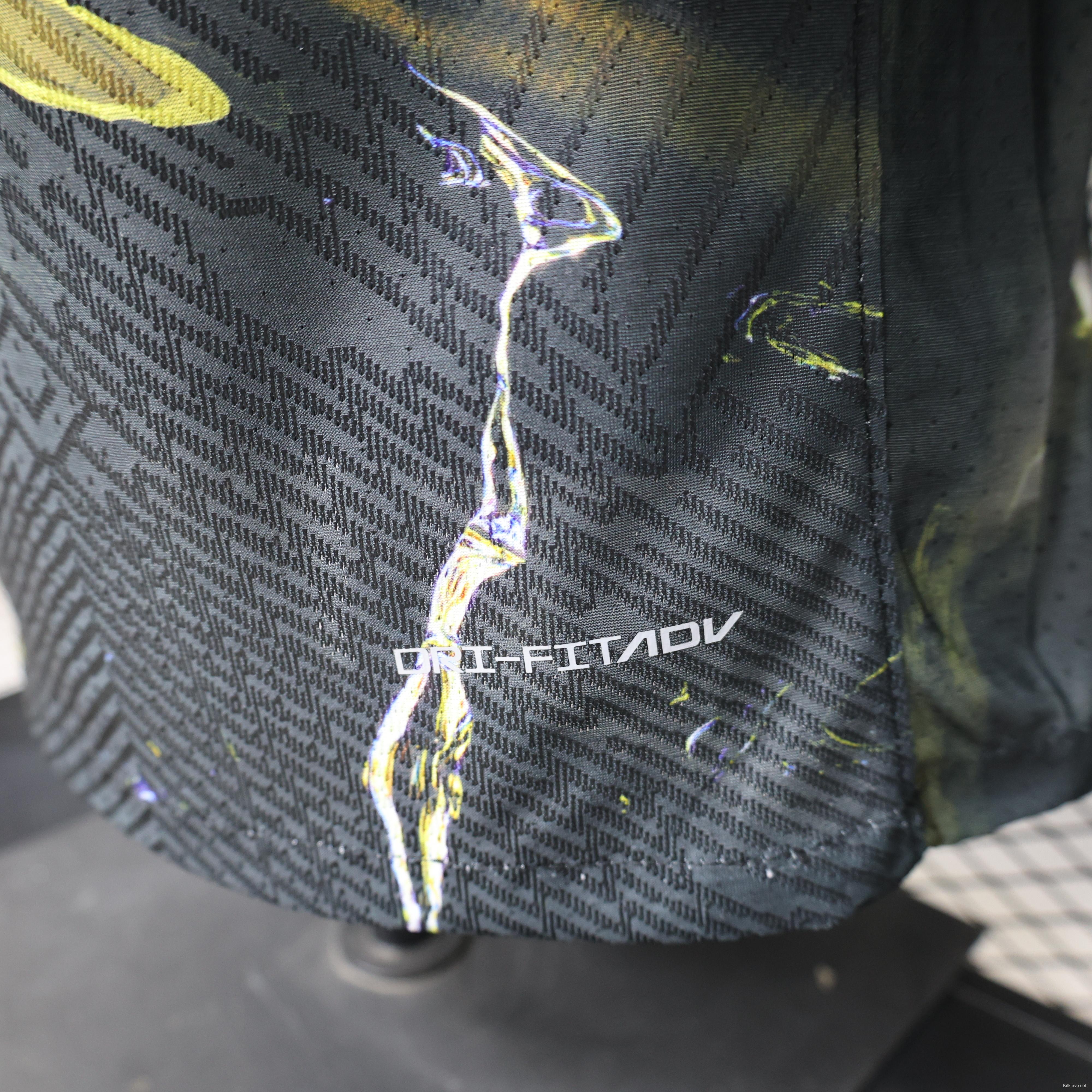 Player Version 26/27 Paris Saint-Germain Fourth Black & Gold/Green Lava Print Long Sleeve Special Edition Jersey