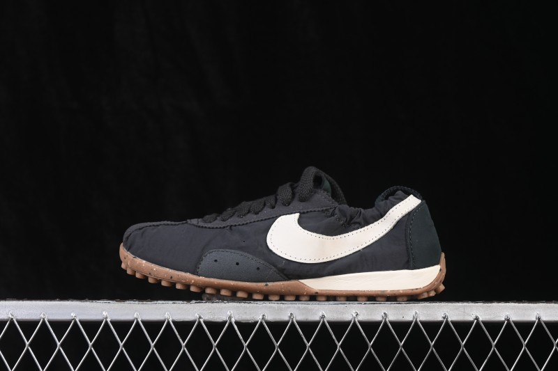 Nike x Jacquemus Moon Shoe SP Low-Top Ballet-Inspired Lifestyle Sneakers with Suede Overlays - HV8547-001