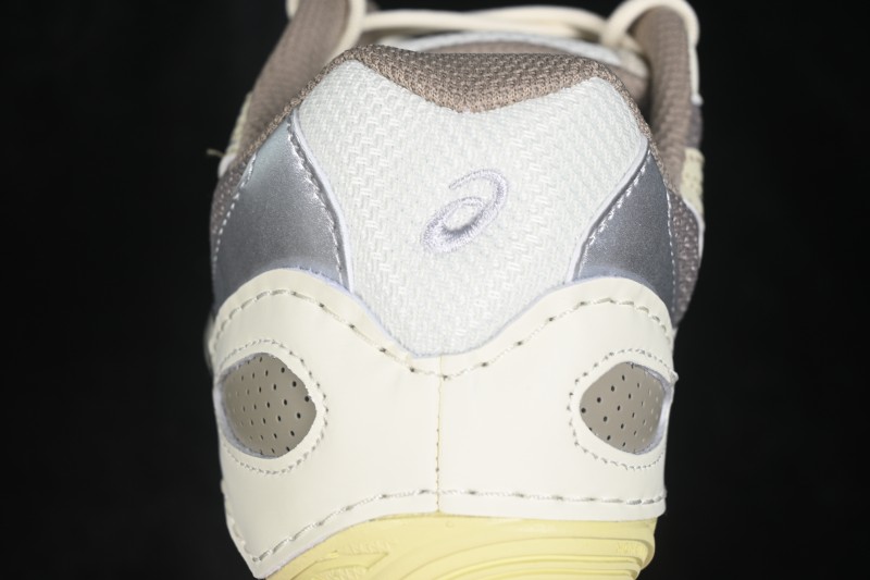 Asics HyperSync Retro Lightweight Breathable Thin-Sole Tennis Shoes - 1203A879-250