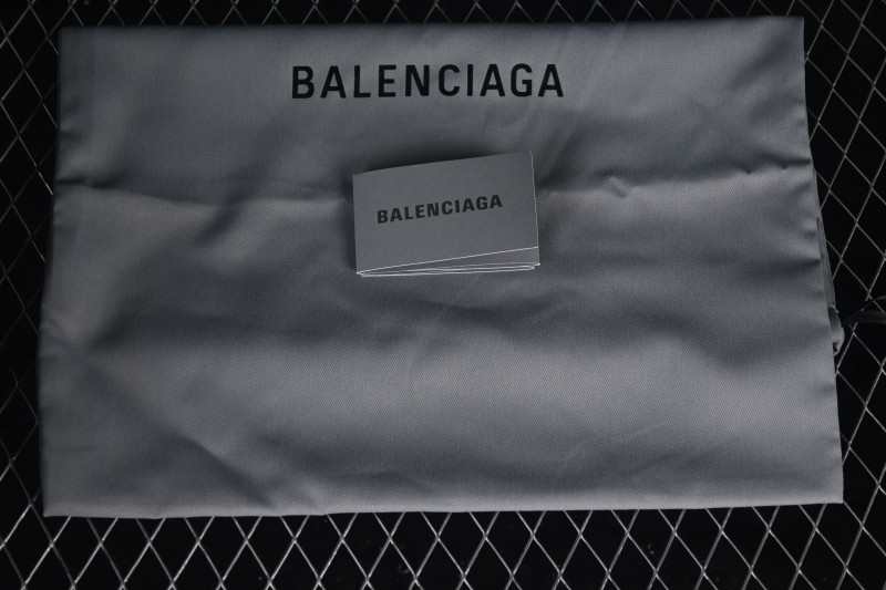 Balenciaga Phantom Sneaker High-Tech Running Shoes for Men with Urban Streetwear Design - W3XGM1190