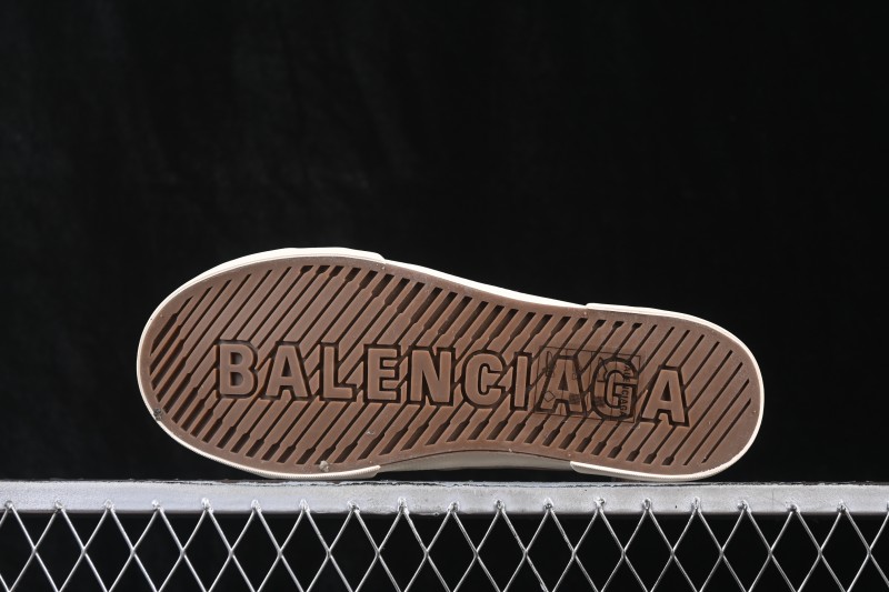 Balenciaga Paris Low Top Distressed High-Top Lace-Up Fashion Sneakers - W3RC49090