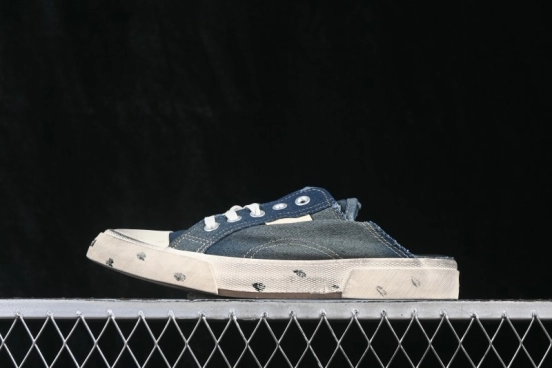 Balenciaga Paris Low Top Lace-Up Mules with Distressed Finish - W3RCL4090