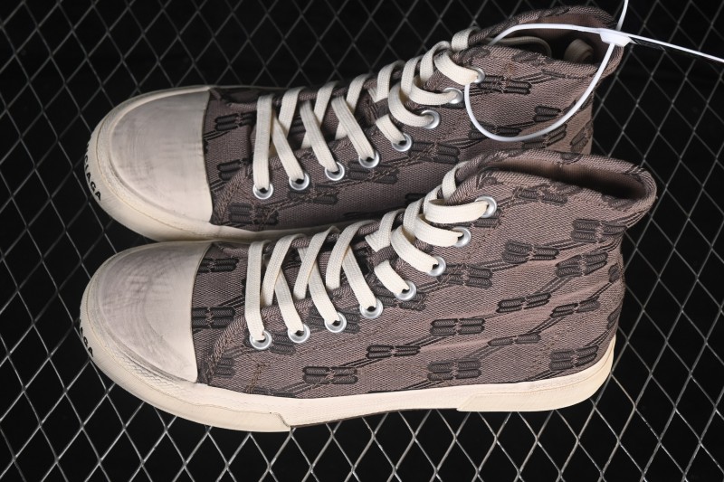 Balenciaga Paris Low Top Distressed Lace-Up Fashion Sneakers - W1RH50216