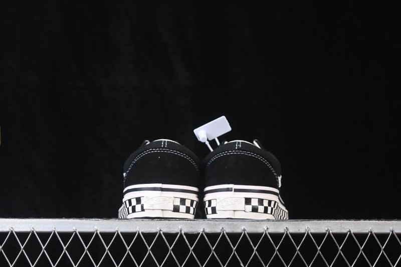 Vans LX Old Skool 36 Low Top Skate Shoes - VN000E8VBPT