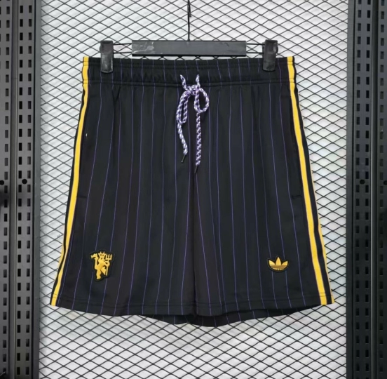 Player Version 25/26 Manchester United Black Adidas Original Shorts