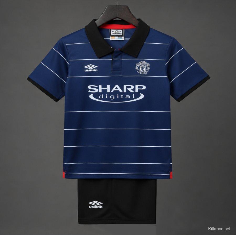 Retro 99/00 Manchester United Away Jersey