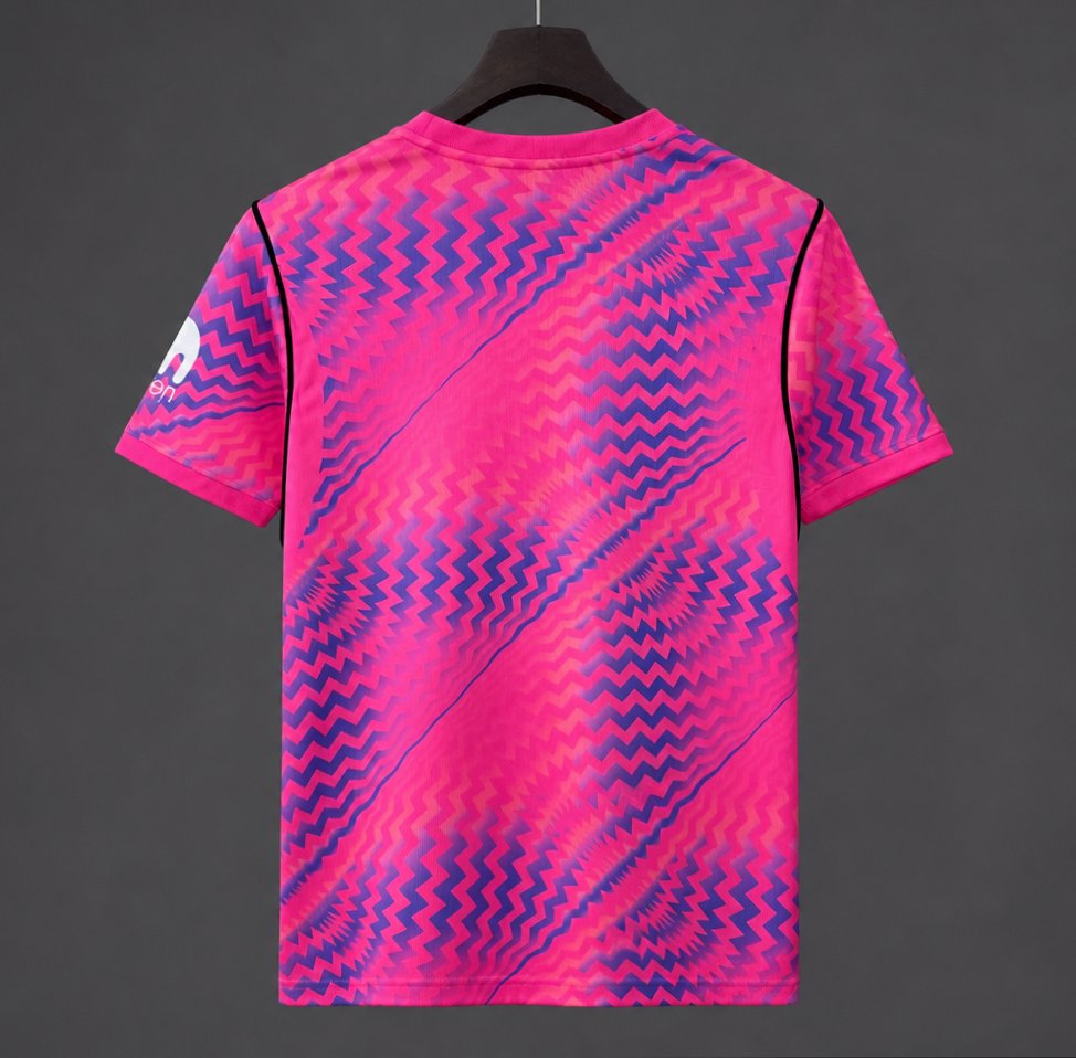 26/27 Tottenham Hotspur Pink Goalkeeper Jersey